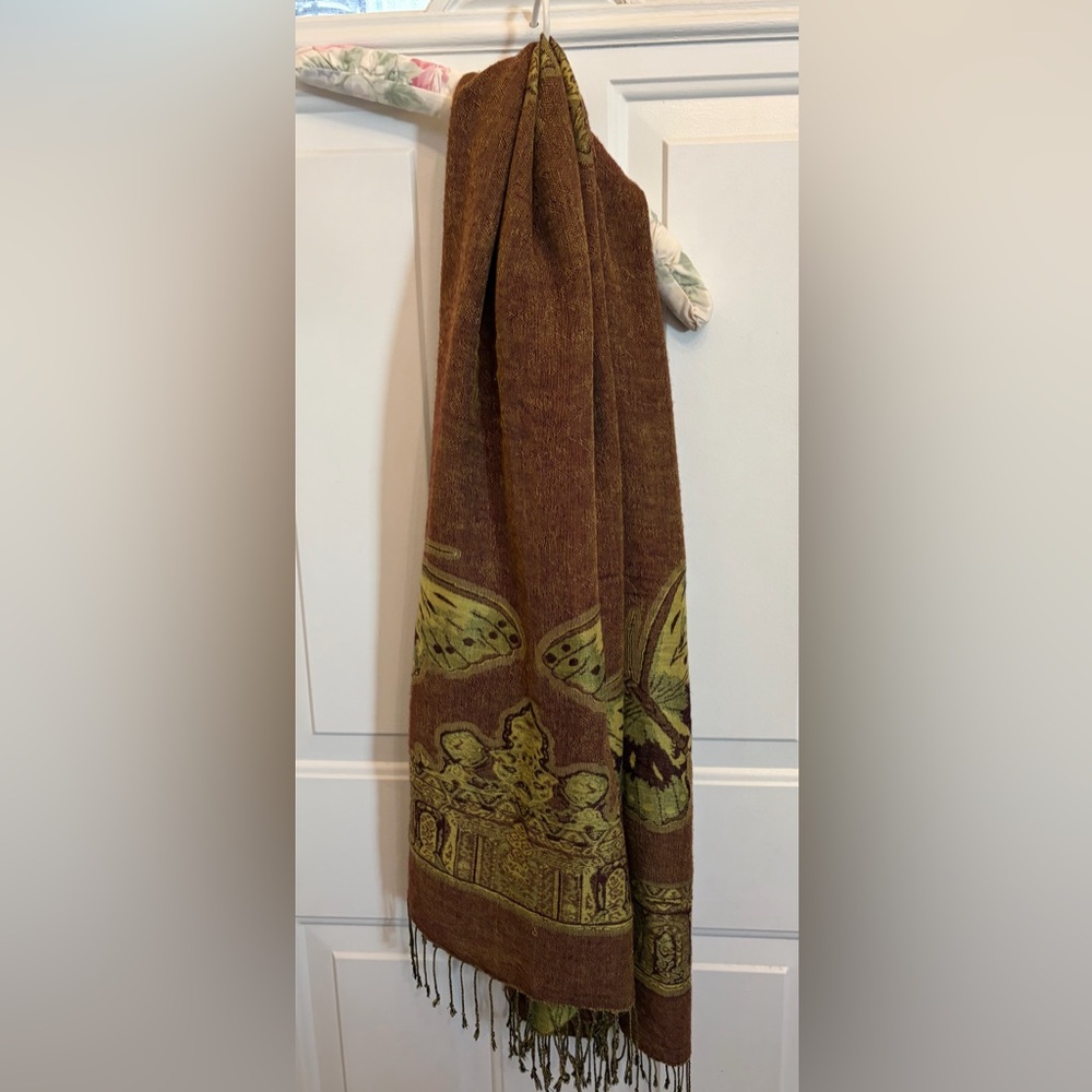 🦋Reversible Butterfly Silk-Blend Pashmina Wrap in Olive & Chocolate🦋Scarf - Picture 7 of 14